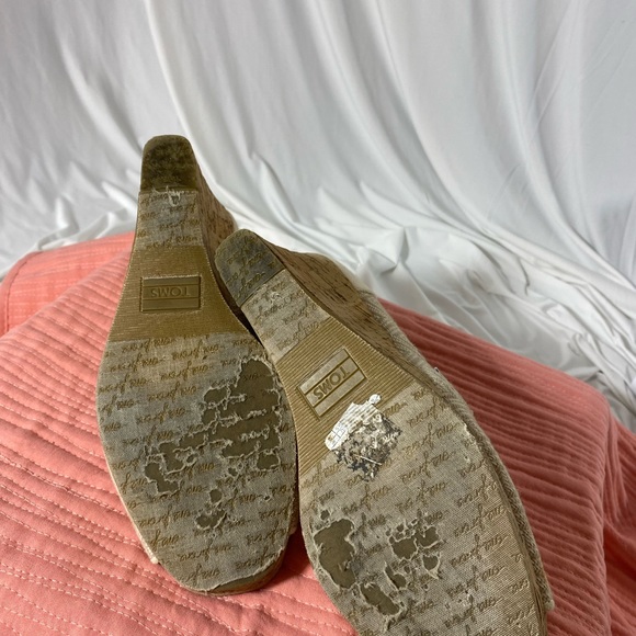 Tom’s open toe wedge, cork heel, size 8 - Picture 9 of 10